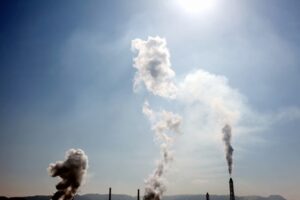 大気汚染とは？原因や影響から日本の対策方法までわかりやすく解説